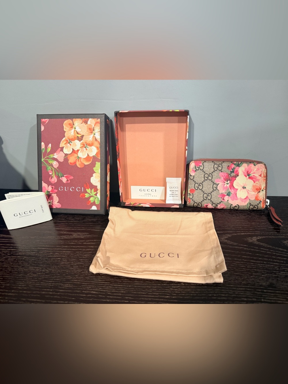 Gucci GG Supreme Zip Around Wallet w/ Pink Floral Accents, Box & Dusty Included